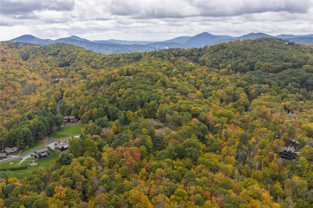 85 Redrock Trail Glenville NC 28736