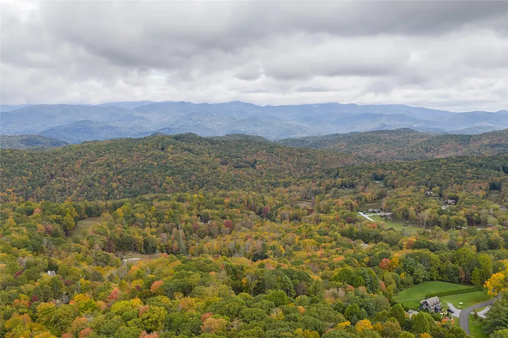 85 Redrock Trail Glenville NC 28736