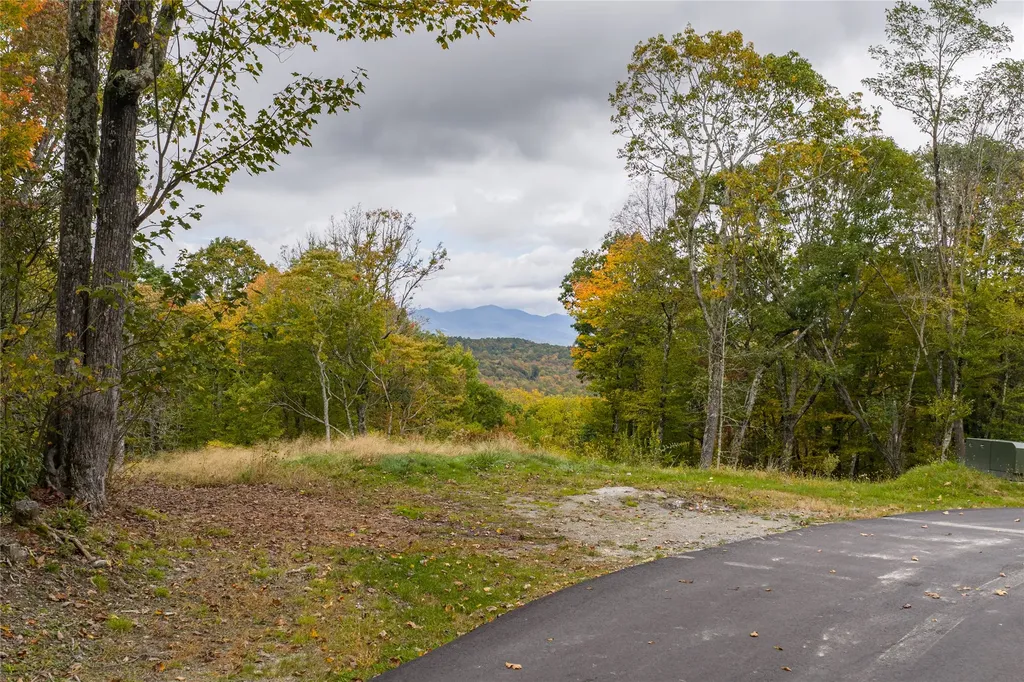 85 Redrock Trail Glenville NC 28736