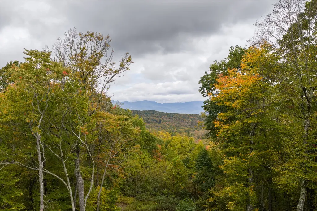 85 Redrock Trail Glenville NC 28736