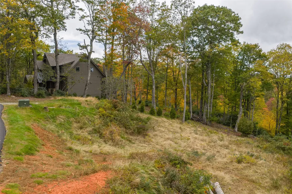 85 Redrock Trail Glenville NC 28736