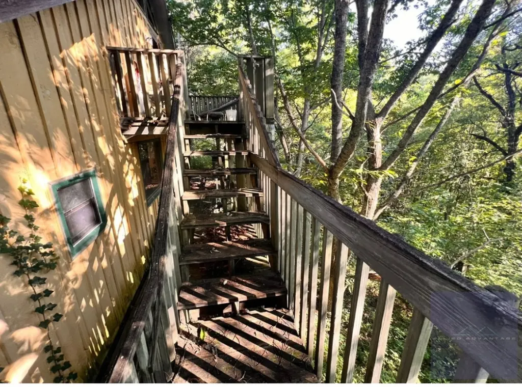 577 Paul Mccoy Road Lake Toxaway NC 28747