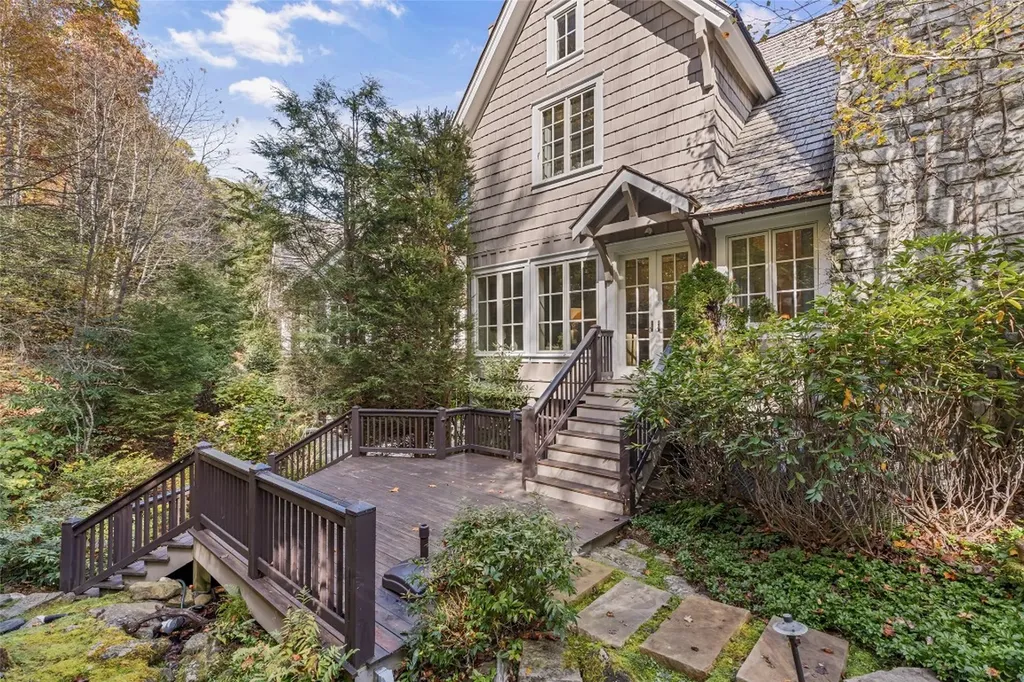 22 Old Edwards Circle Highlands NC 28741