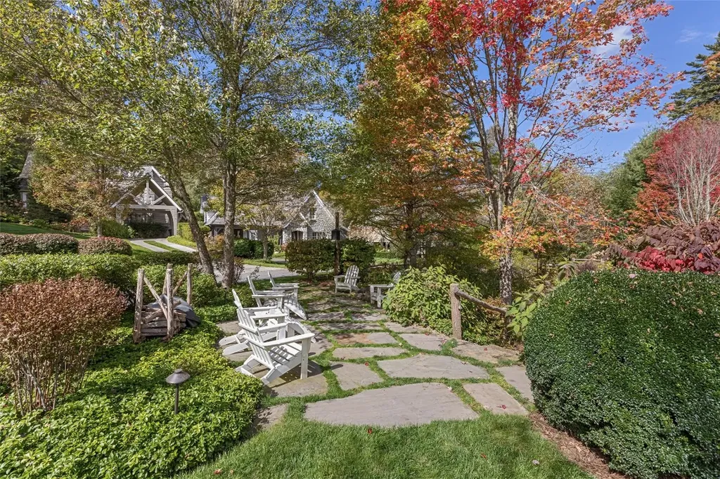 22 Old Edwards Circle Highlands NC 28741