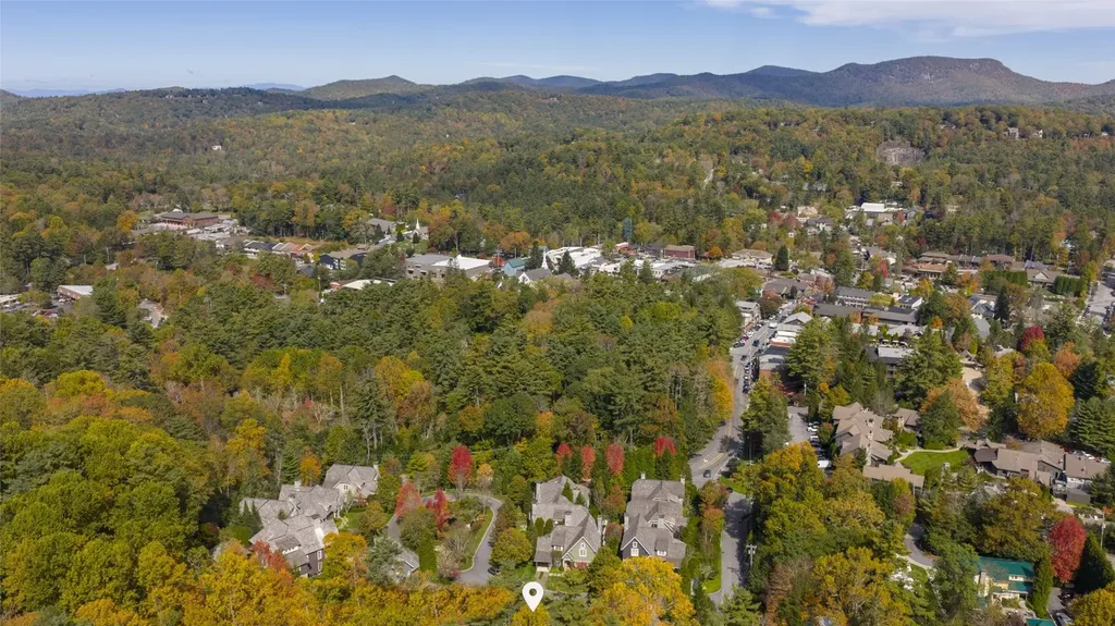 22 Old Edwards Circle Highlands NC 28741