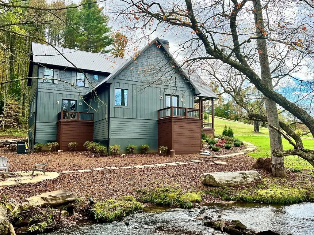 159 Comanche Road Cullowhee NC 28723