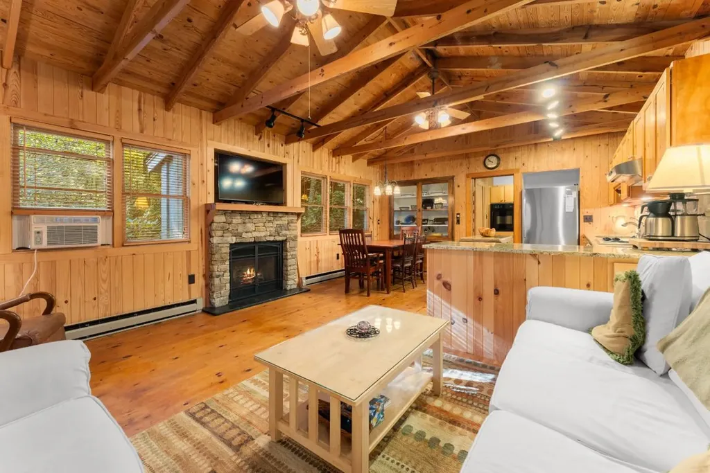 477 Lance Road Cashiers NC 28717