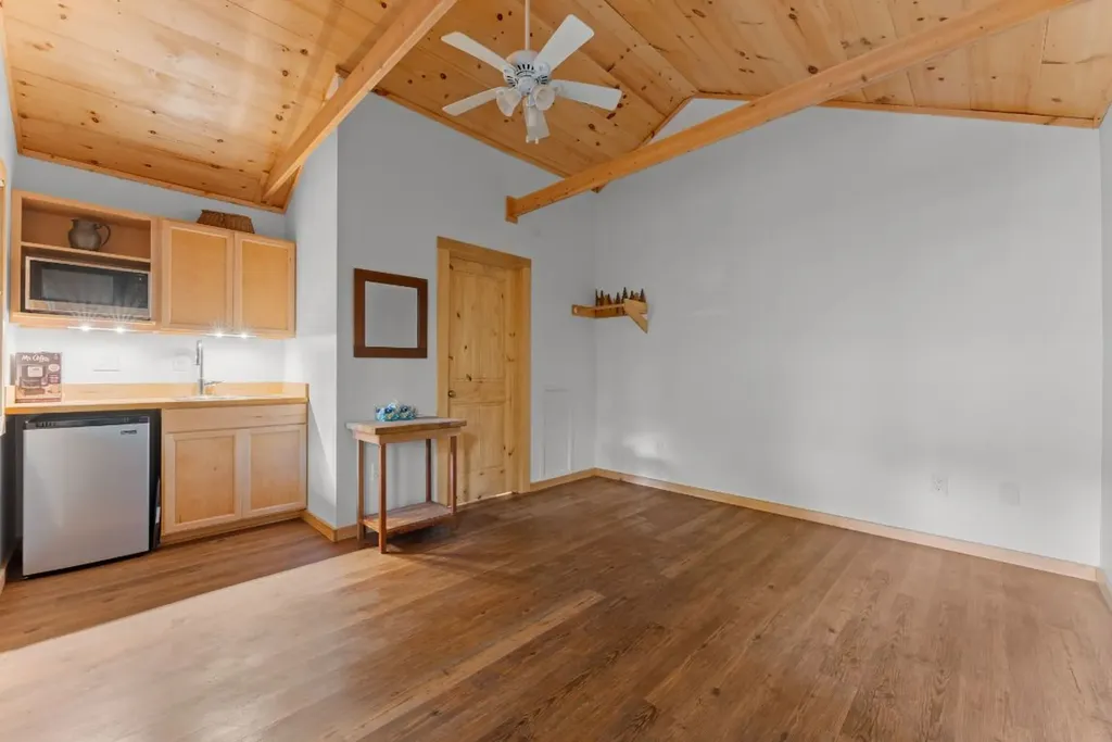 477 Lance Road Cashiers NC 28717