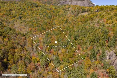 B15B Twin Lakes Drive Cashiers NC 28717