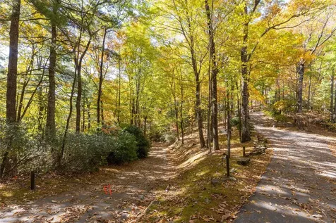 B15B Twin Lakes Drive Cashiers NC 28717