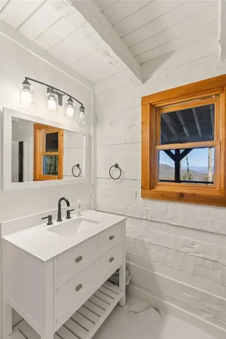 1505 Rye Mountain Drive Glenville NC 28736