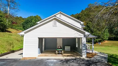 32 Wheat Ridge Road Sylva NC 28779