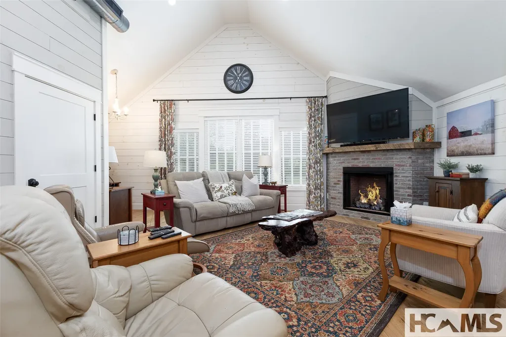 804 Highway 64 Cashiers NC 28717