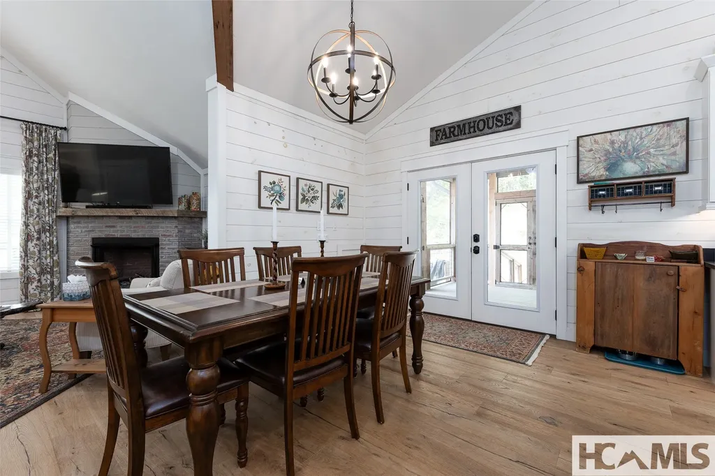 804 Highway 64 Cashiers NC 28717