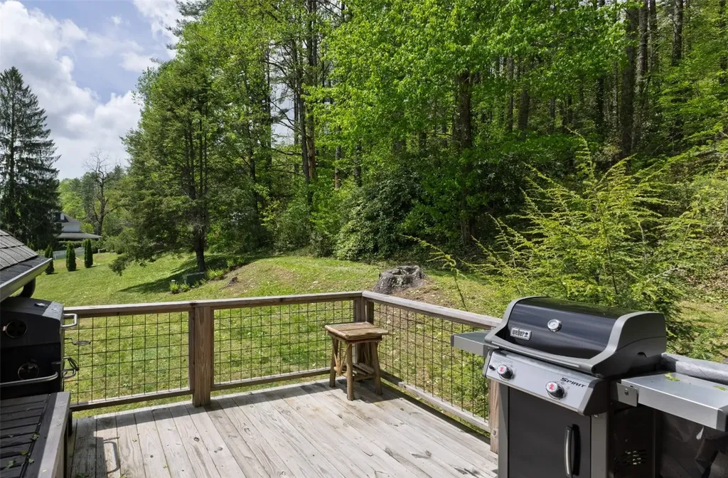 804 Highway 64 Cashiers NC 28717