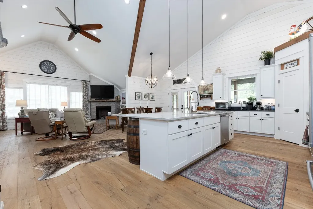 804 Highway 64 Cashiers NC 28717