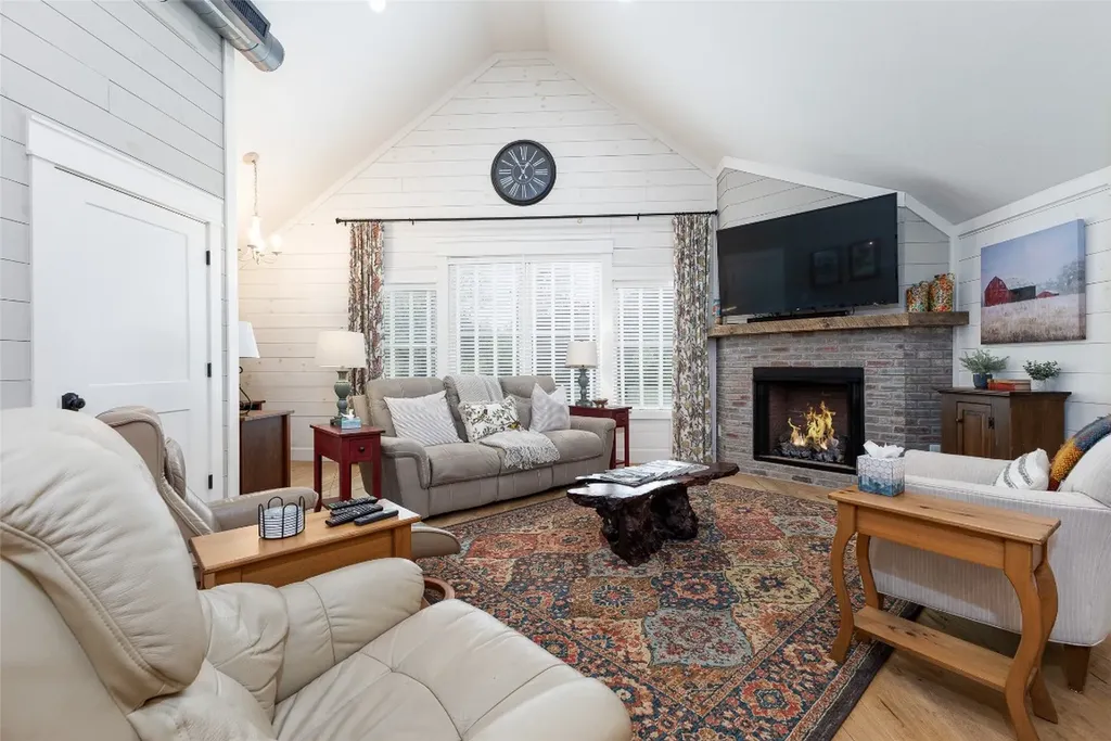 804 Highway 64 Cashiers NC 28717