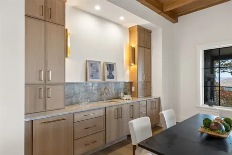 1140 Hudson Road Highlands NC 28741