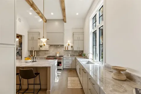 1140 Hudson Road Highlands NC 28741