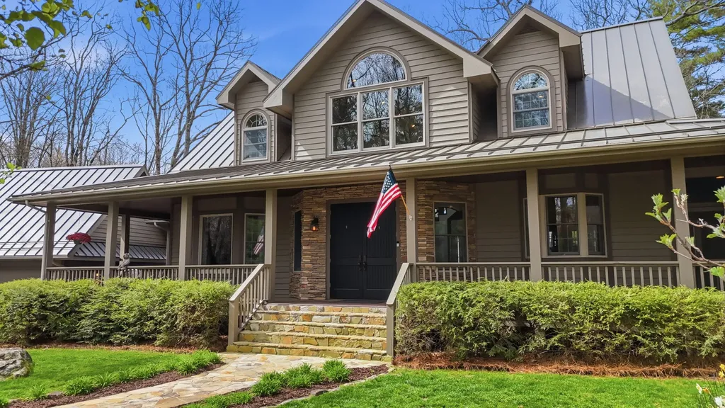 110 View Road Glenville NC 28736