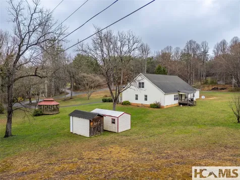 1564 Camp Creek Road Whittier NC 28779