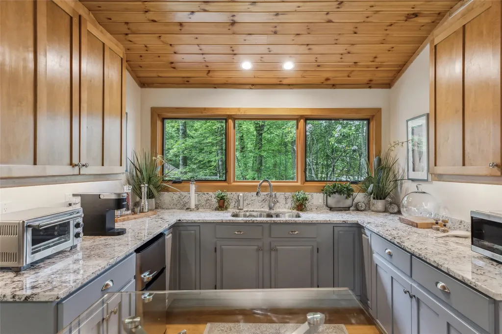 61 Carnoustie Drive Sapphire NC 28774