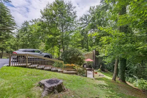 50 Dogwood Knob Sapphire NC 28774