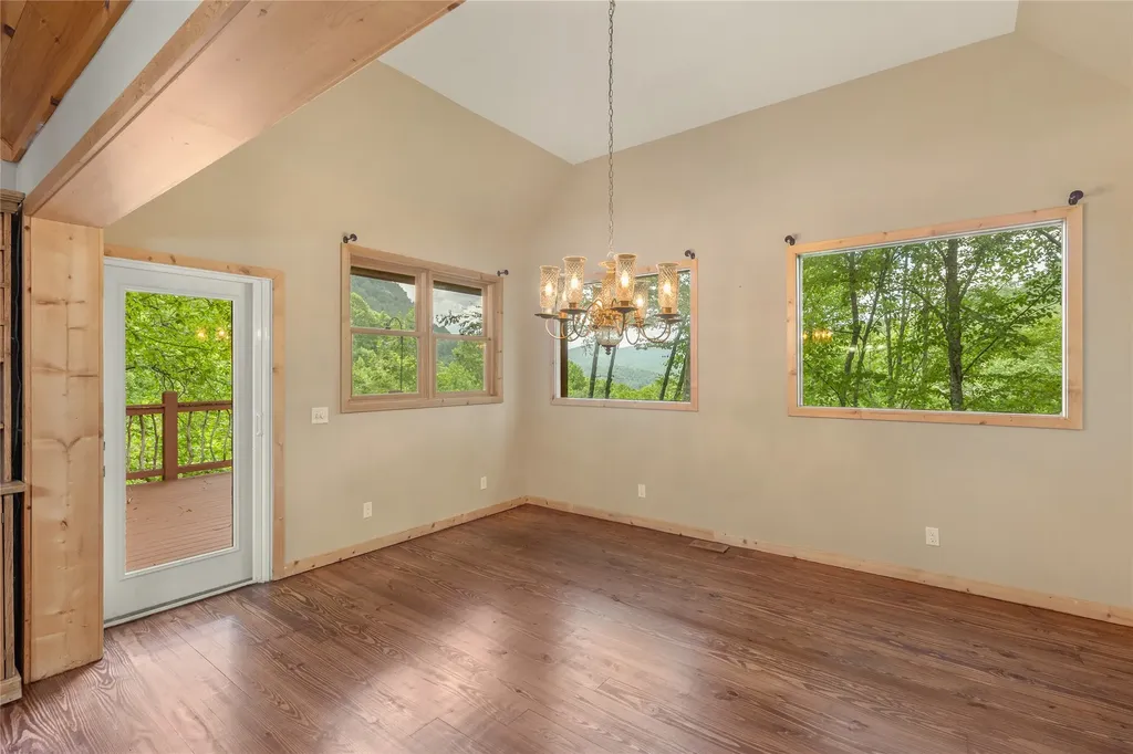 3605 Pilot Knob Road Glenville NC 28736