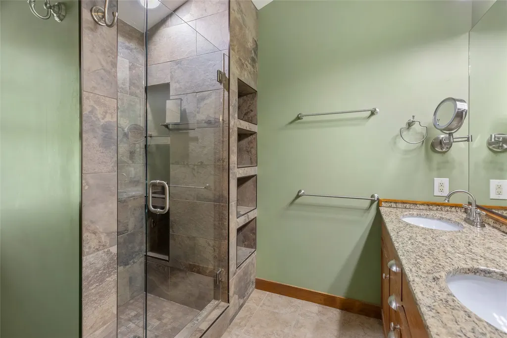 3605 Pilot Knob Road Glenville NC 28736