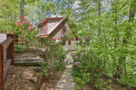 3605 Pilot Knob Road Glenville NC 28736