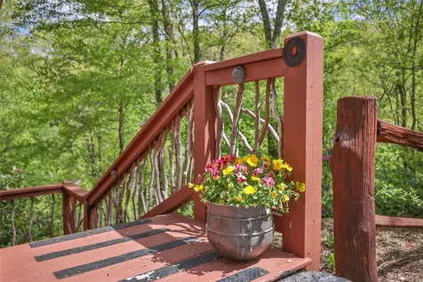 3605 Pilot Knob Road Glenville NC 28736
