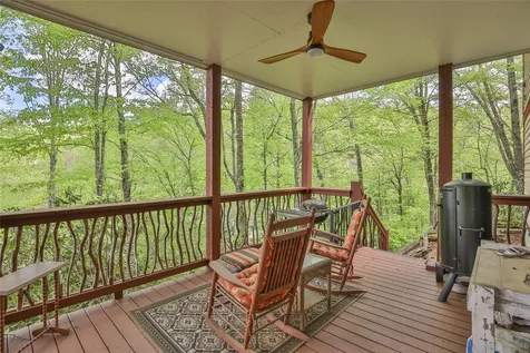 3605 Pilot Knob Road Glenville NC 28736