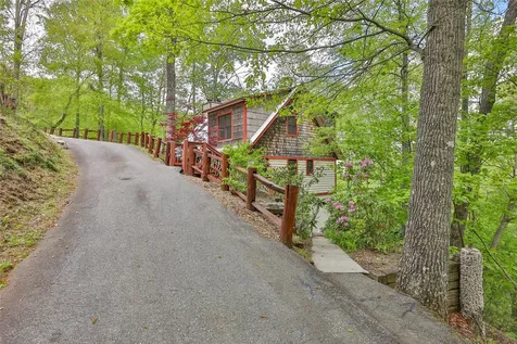 3605 Pilot Knob Road Glenville NC 28736