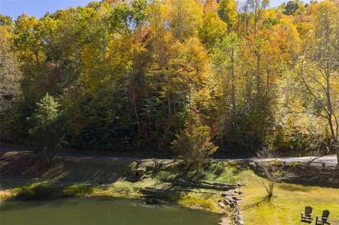3605 Pilot Knob Road Glenville NC 28736