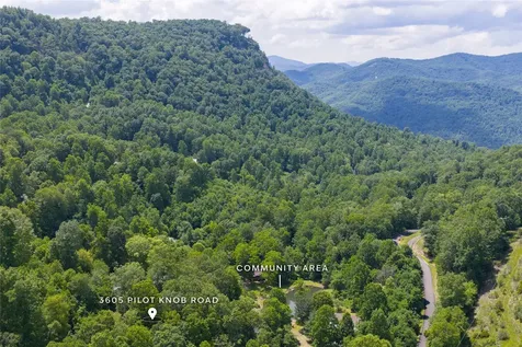 3605 Pilot Knob Road Glenville NC 28736