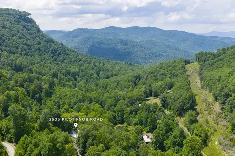 3605 Pilot Knob Road Glenville NC 28736