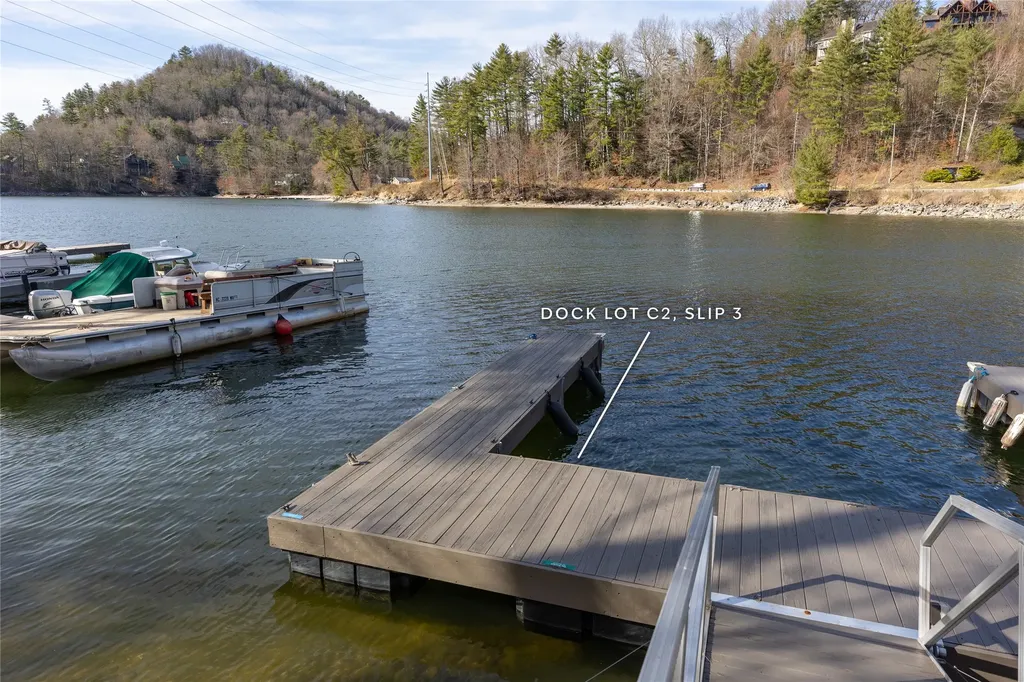 4361 Hwy 107 N Glenville NC 28736