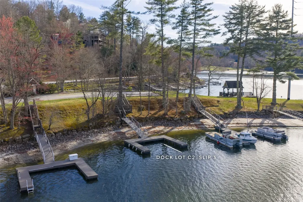 4361 Hwy 107 N Glenville NC 28736