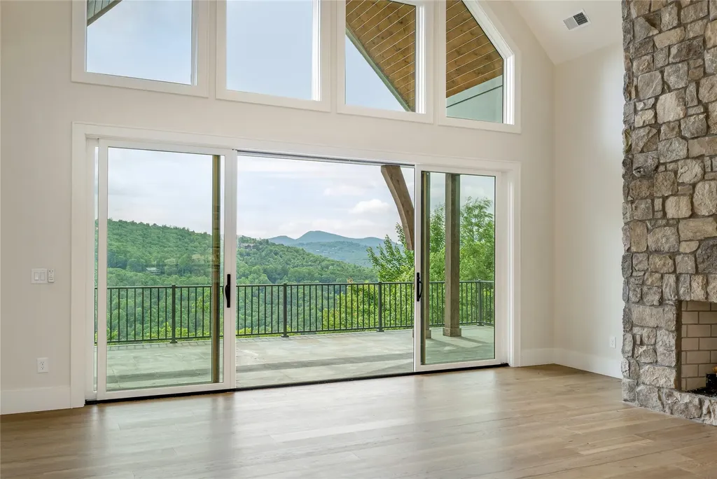 148 East Ridge Road Cashiers NC 28717