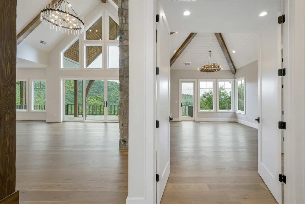 148 East Ridge Road Cashiers NC 28717