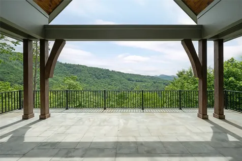 148 East Ridge Road Cashiers NC 28717
