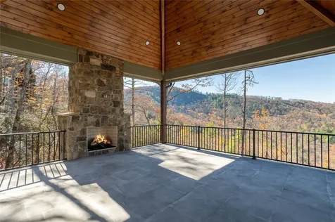 148 East Ridge Road Cashiers NC 28717