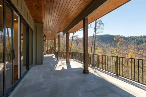148 East Ridge Road Cashiers NC 28717