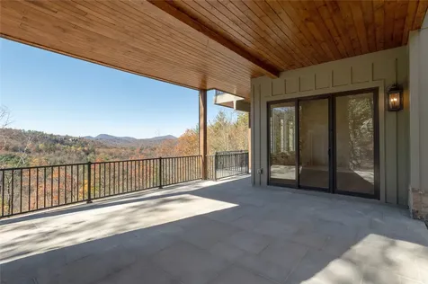 148 East Ridge Road Cashiers NC 28717