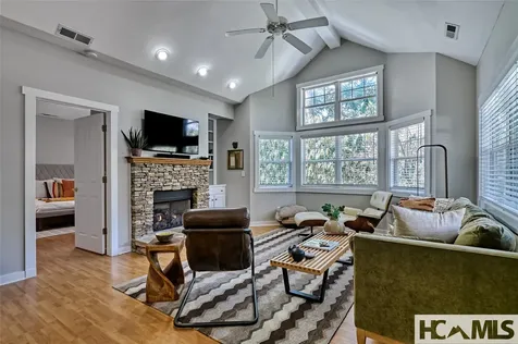 31 Chestnut Hill Highlands NC 28741