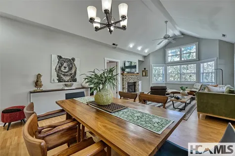31 Chestnut Hill Highlands NC 28741