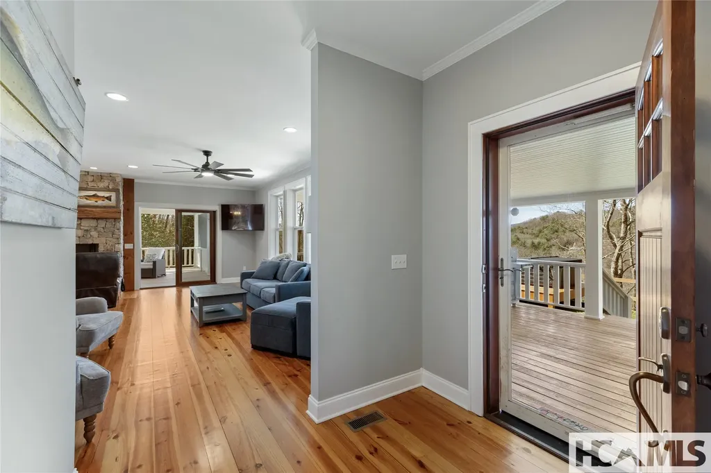 139 Stinger Ridge Glenville NC 28736