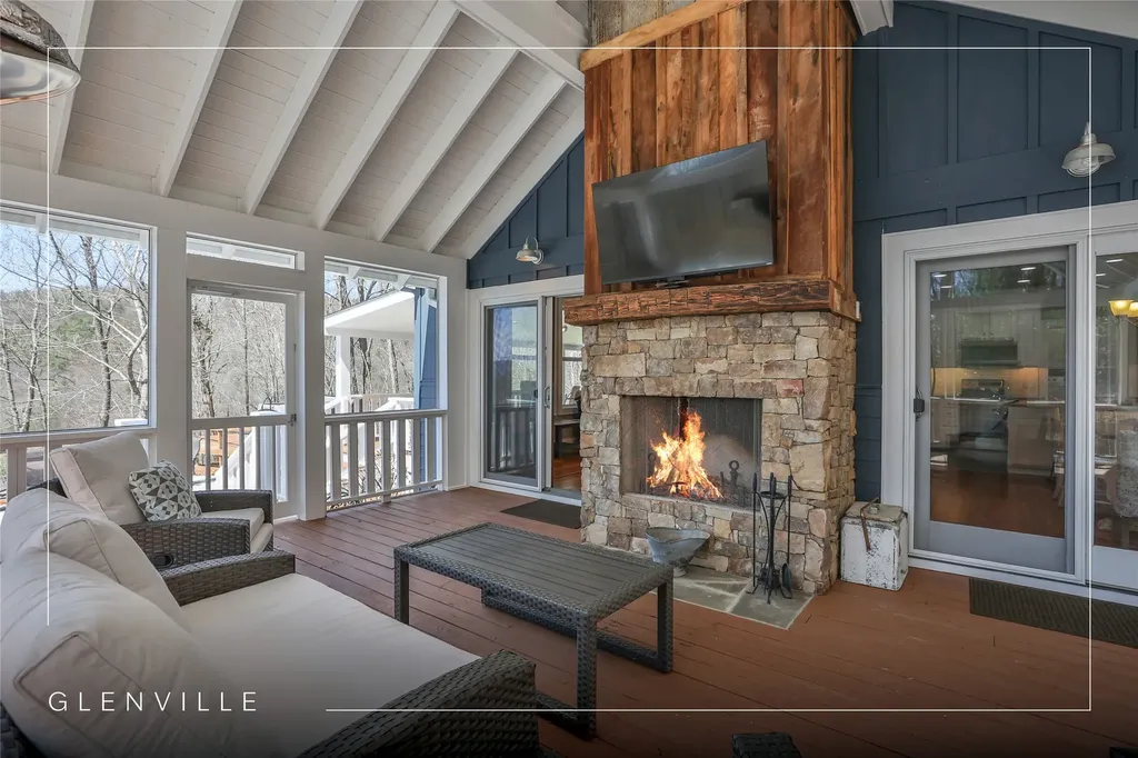 139 Stinger Ridge Glenville NC 28736