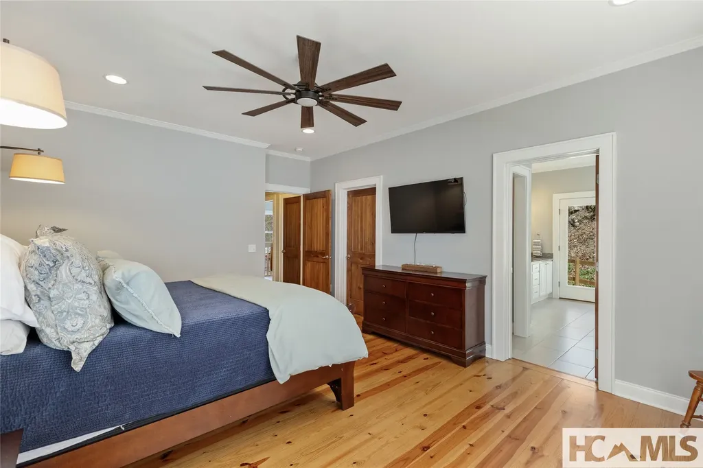 139 Stinger Ridge Glenville NC 28736