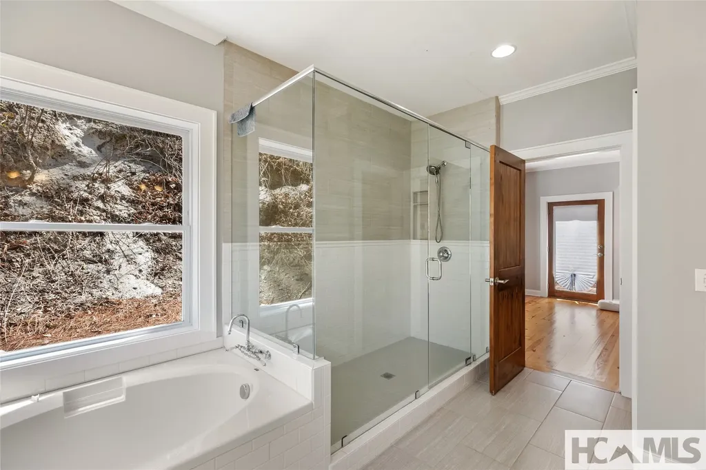 139 Stinger Ridge Glenville NC 28736